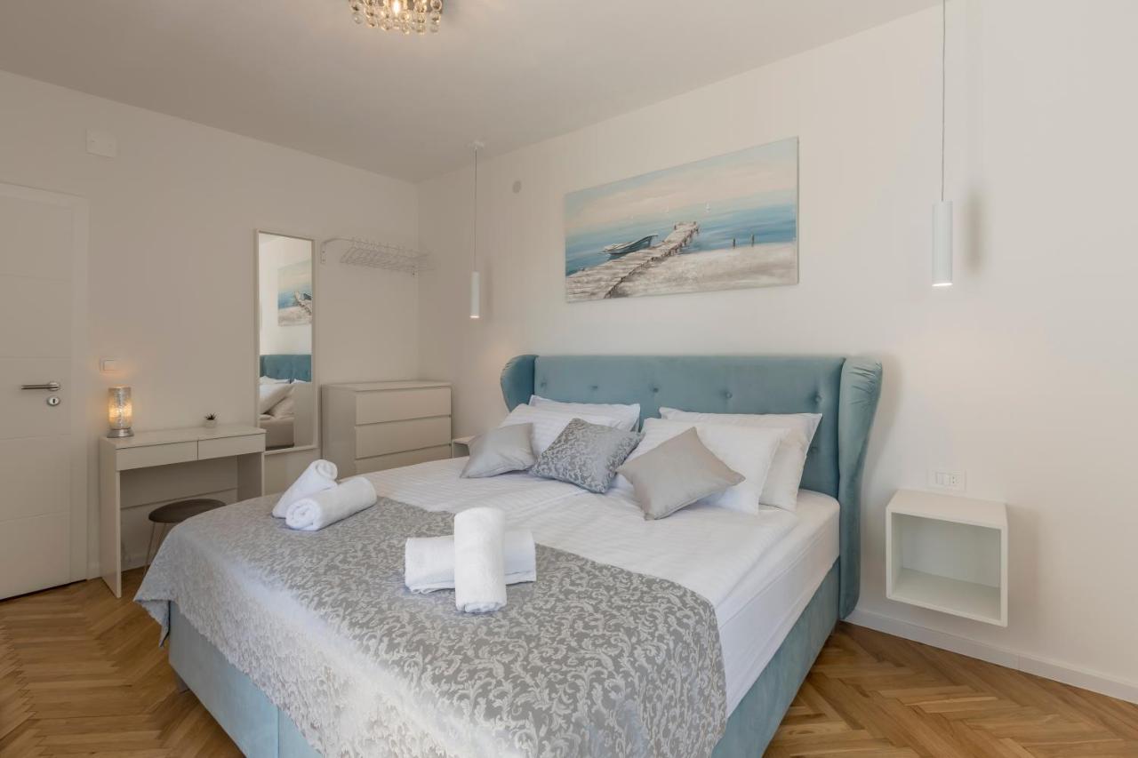 Apartment Shades Of Blue Hvar Town Exterior photo